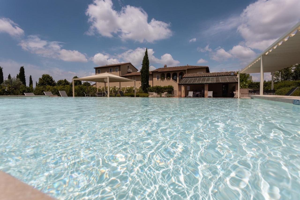 פונסאקו Resort Casale Le Torri מראה חיצוני תמונה