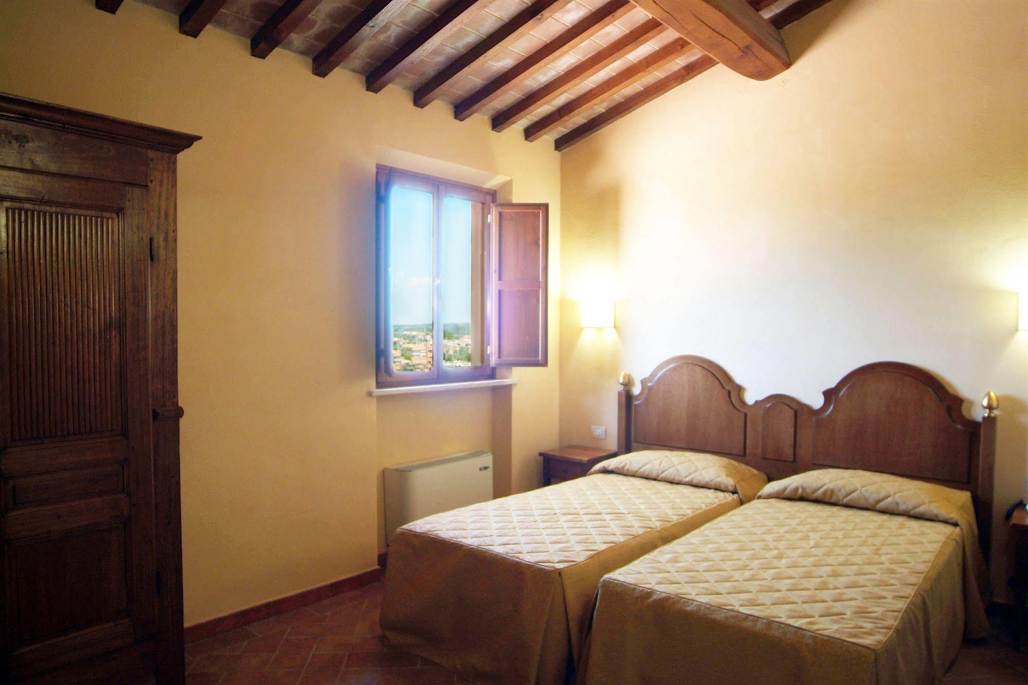 פונסאקו Resort Casale Le Torri מראה חיצוני תמונה