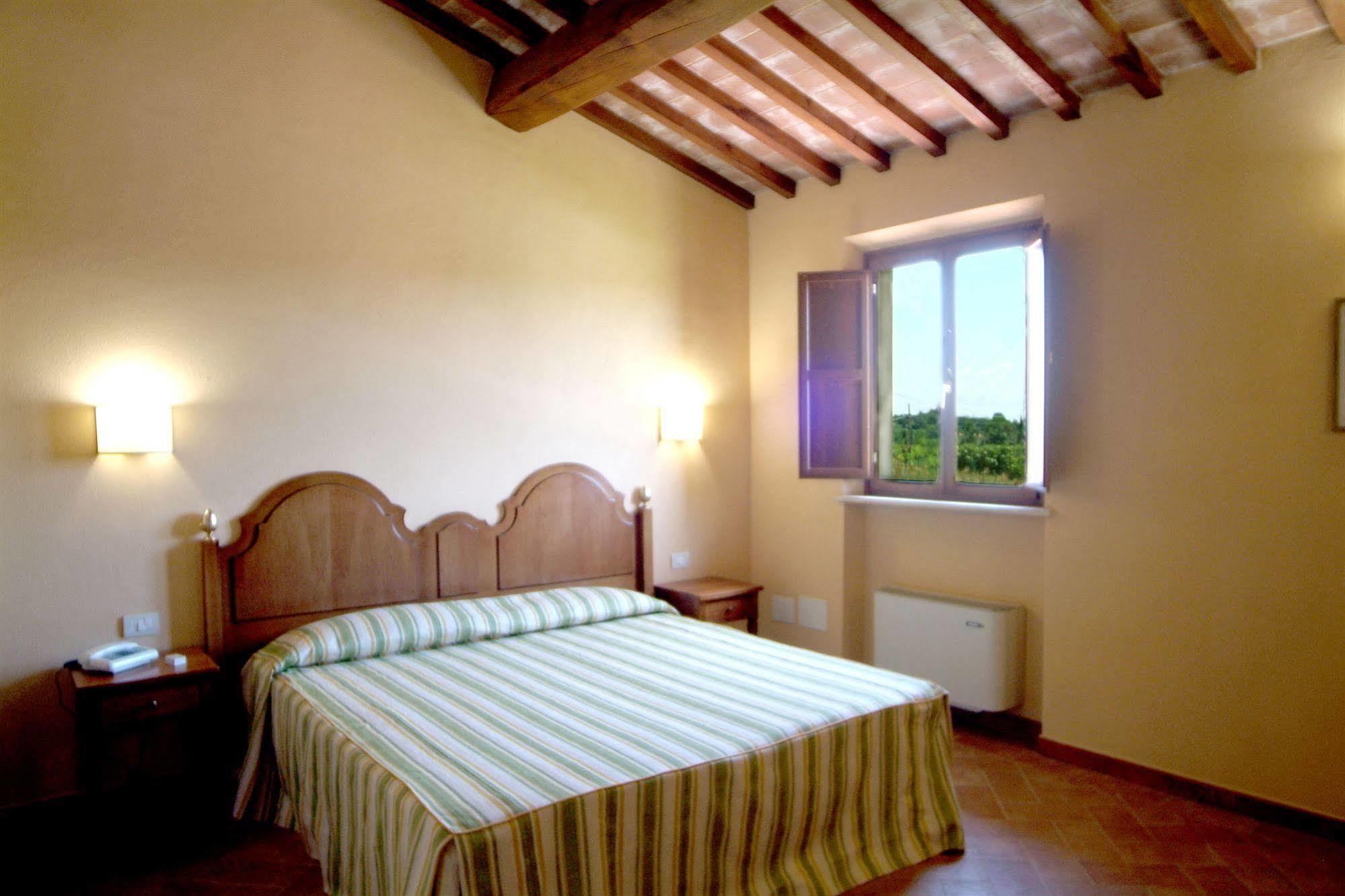 פונסאקו Resort Casale Le Torri מראה חיצוני תמונה
