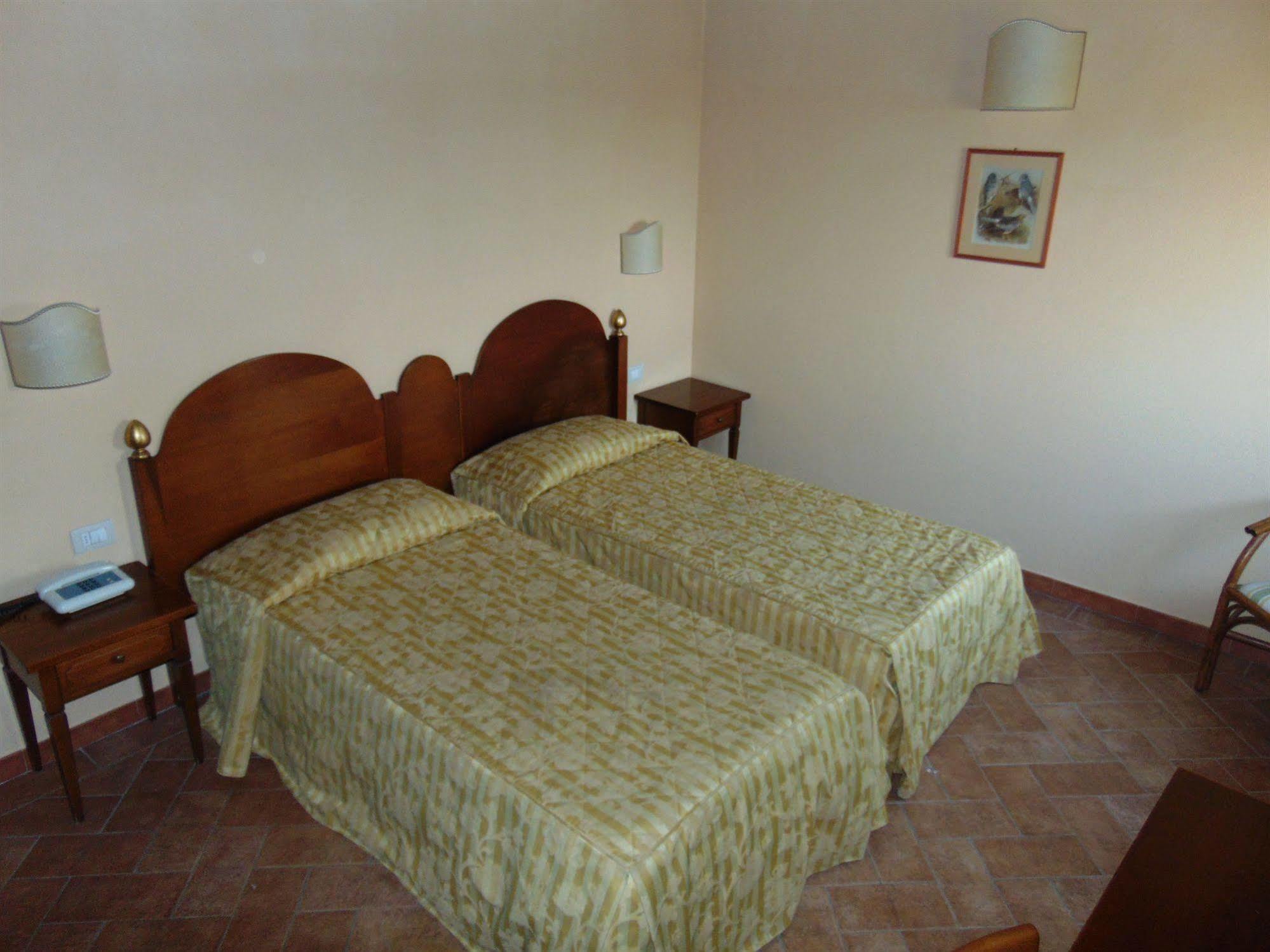 פונסאקו Resort Casale Le Torri מראה חיצוני תמונה