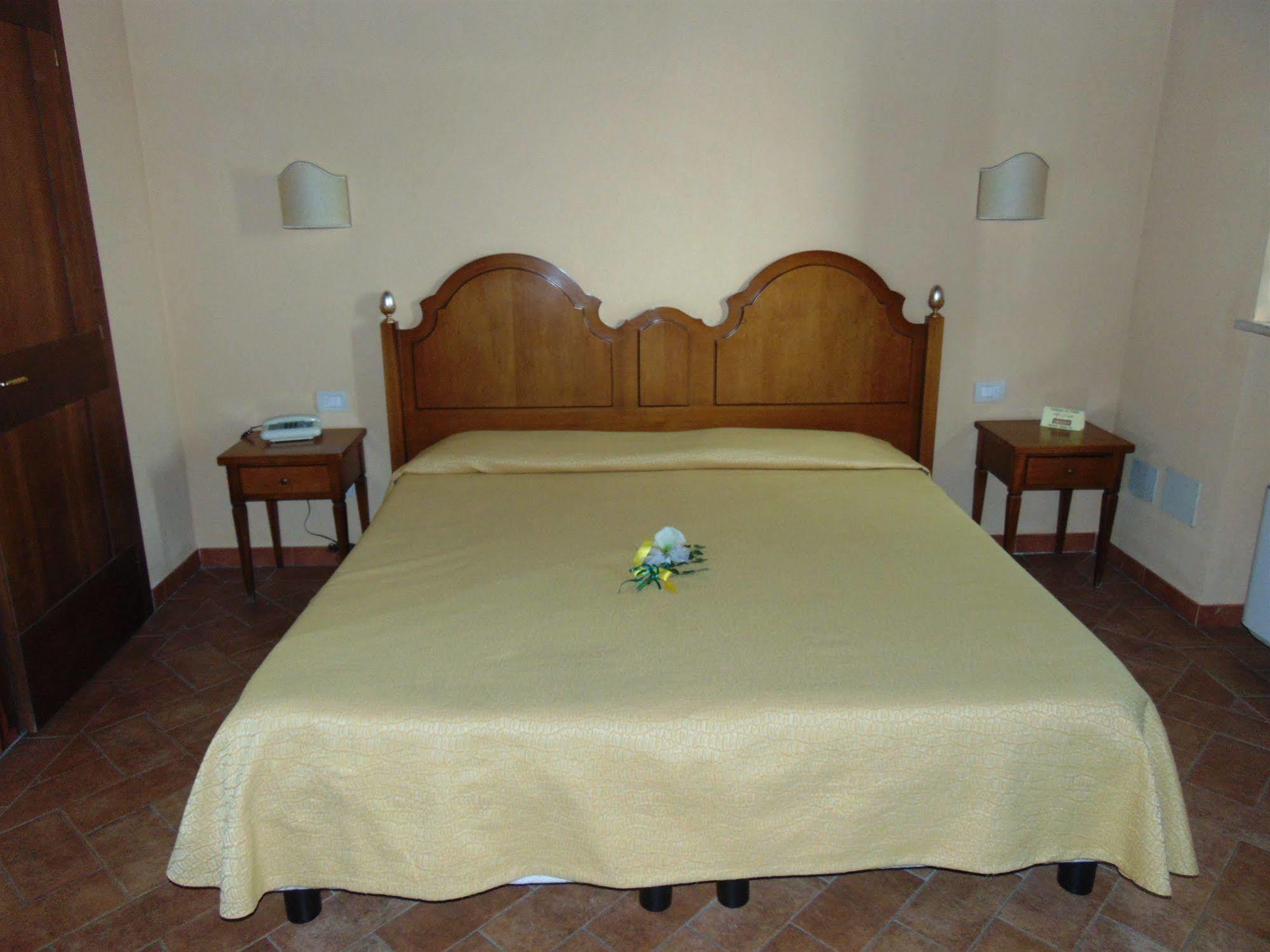 פונסאקו Resort Casale Le Torri מראה חיצוני תמונה