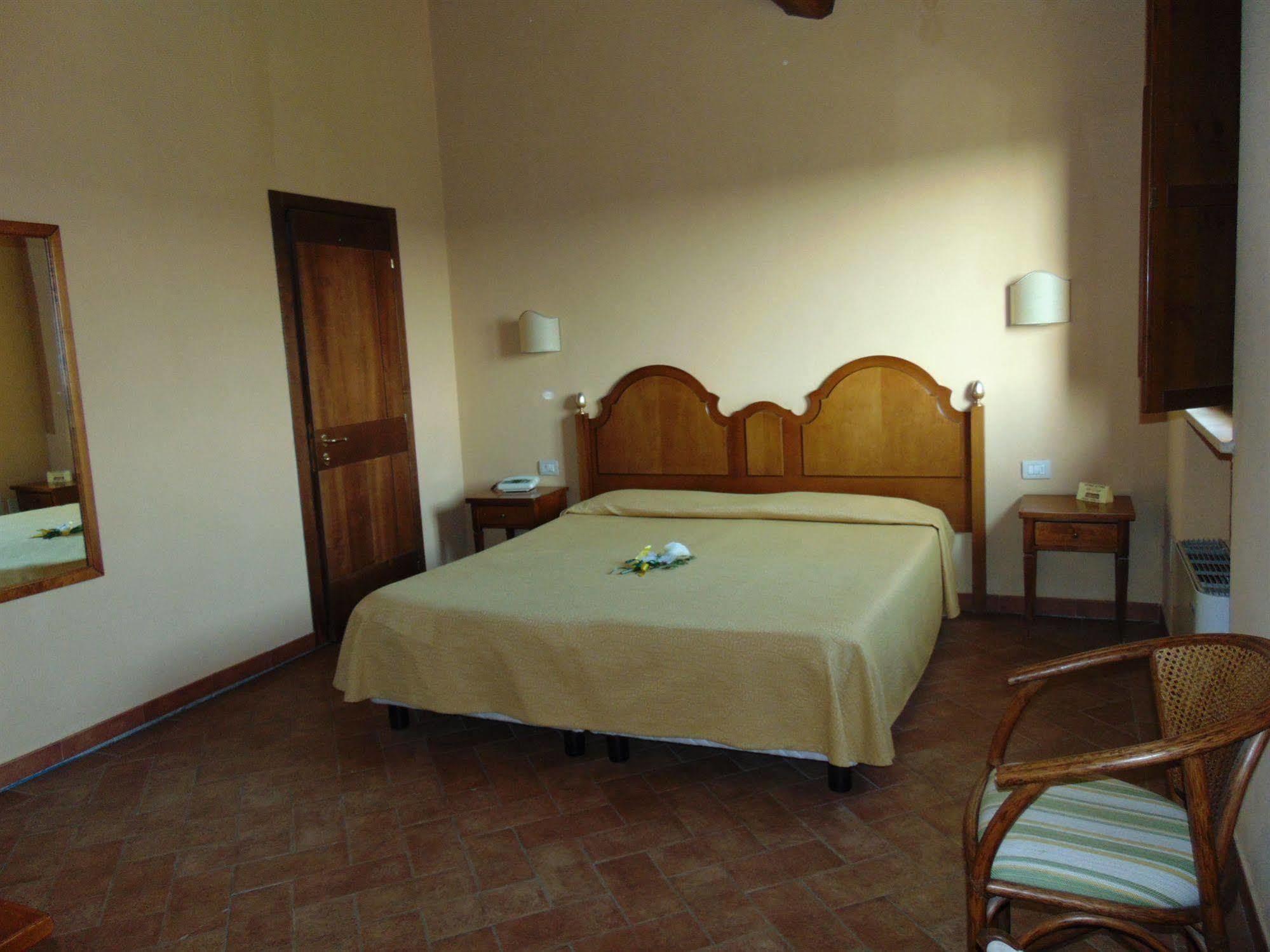 פונסאקו Resort Casale Le Torri מראה חיצוני תמונה
